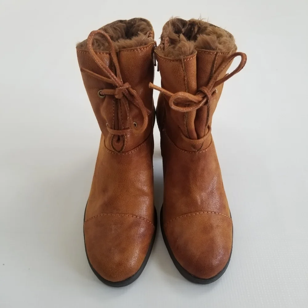 Aerosoles Pruffessor Faux Fur Ankle Boots Size 8.5 Near New - Picture 3 of 8